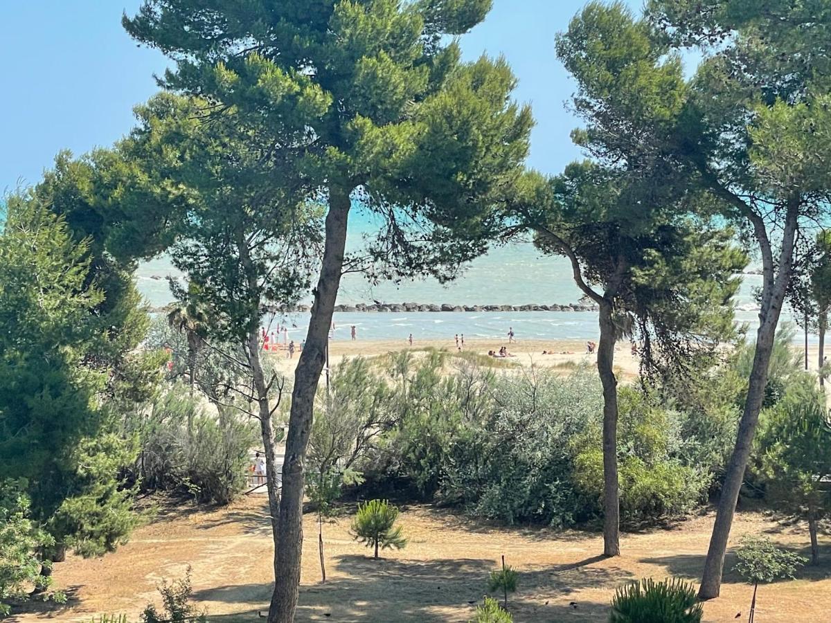 Montesilvano Marina Attico Vista E Fronte Mare Zaffiroblu Con Posto Auto 아파트 외부 사진